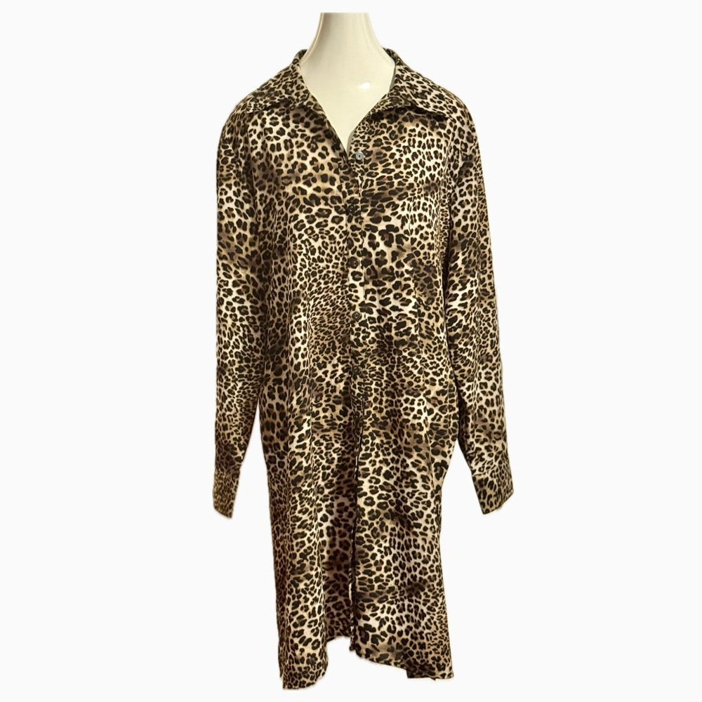 NEIMAN MARCUS Leopard Print Women's Button Front Dress